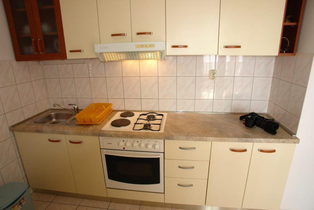 Apartments Lucija Ražanj Rum bild